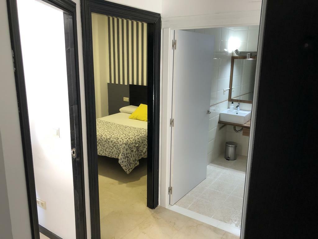 Flats Friends Plaza De La Reina Ξενοδοχείο Βαλένθια Δωμάτιο φωτογραφία